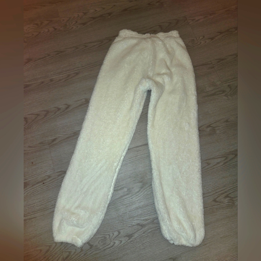 OFFLINE By Aerie Women's Fluffy Sherpa Cool Ivory NWT Teddy Jogger Pants Size XS
